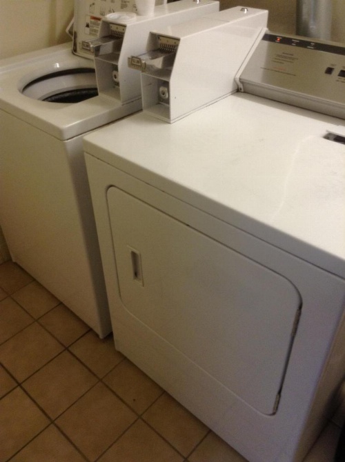 Days Inn by Wyndham Des Moines Merle Hay image 1